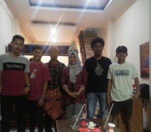 Kunjungan Oki: Pemuda Bajau Mola Selatan ke Media Center Bajau Indonesia